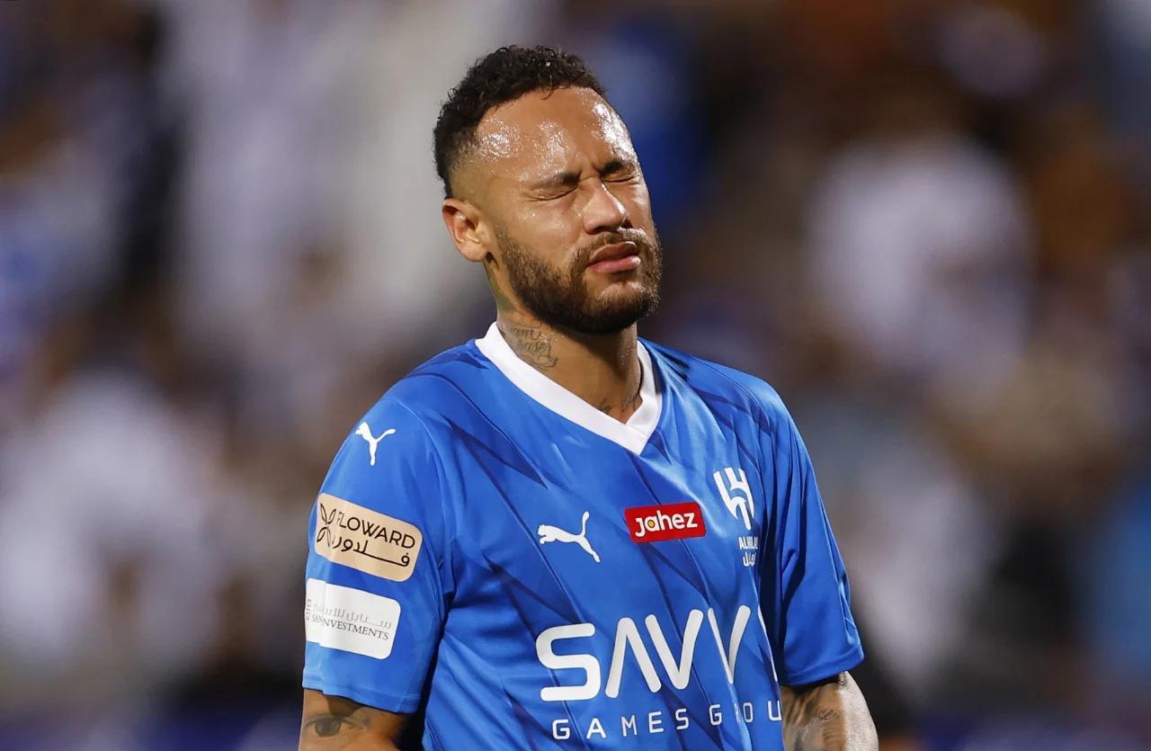 官方版-关于内马尔遭遇五持续失利，加拿大队教练压力巨大！引发球迷热议的信息-官方版